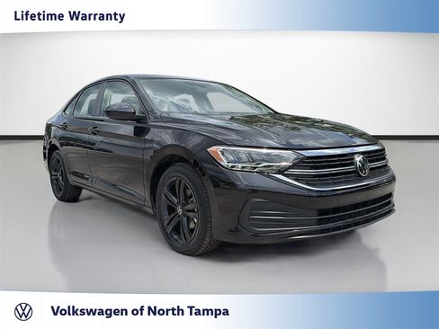 Used 2024 Volkswagen Jetta SE w/ Panoramic Sunroof Package FWD image 1