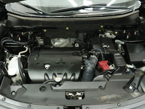 Used 2024 Mitsubishi Outlander Sport ES AWD/4WD image 31