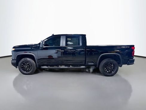 Used 2025 Chevrolet Silverado 2500 Custom w/ Custom Value Package AWD/4WD image 9