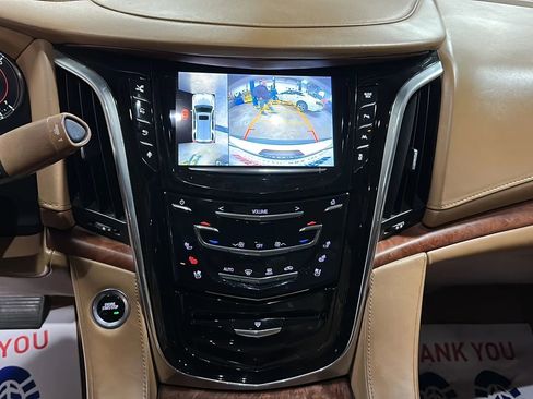 Used 2016 Cadillac Escalade Platinum image 33