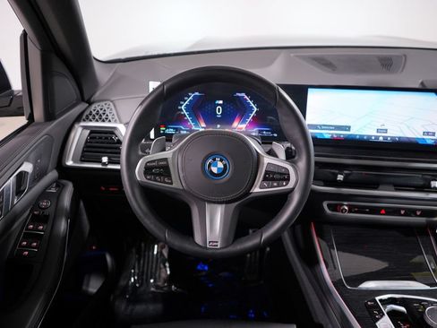 Used 2026 BMW X5 xDrive50e w/ M Sport Package AWD/4WD image 11