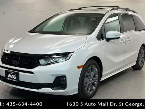 New 2026 Honda Odyssey Touring image 1