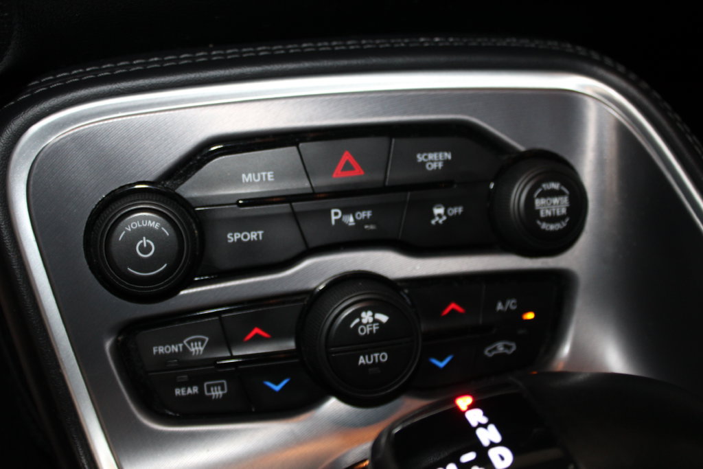Used 2019 Dodge Challenger R/T RWD image 35