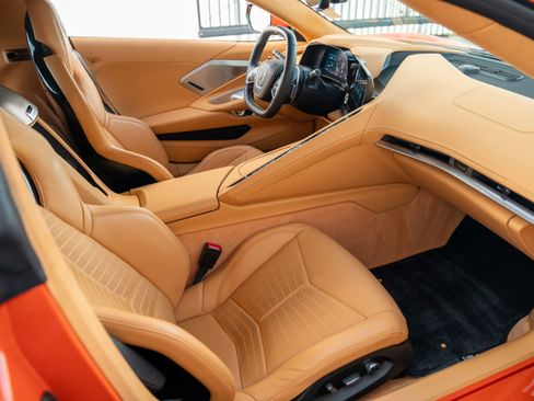 Used 2021 Chevrolet Corvette Stingray Premium Cpe w/ Z51 Performance Package image 27