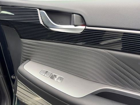 Used 2024 Hyundai Palisade Calligraphy image 51