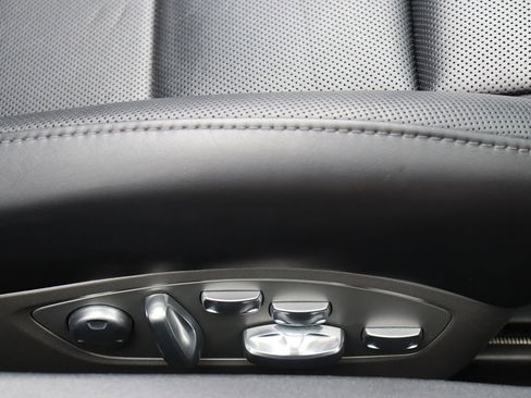 Used 2017 Porsche 718 Boxster S image 35