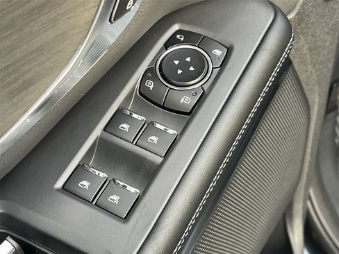 New 2025 Ford Expedition Max Platinum w/ Driver's Package image 17