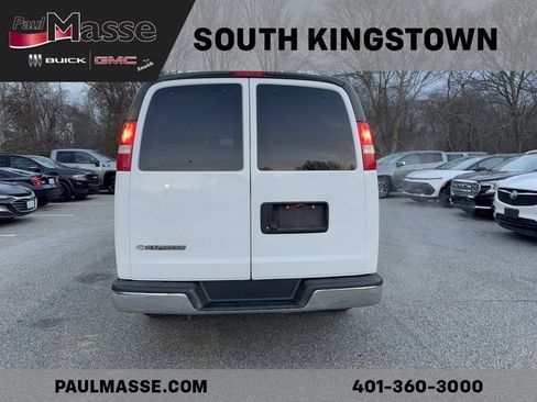 Used 2018 Chevrolet Express 3500 LT w/ LT Preferred Equipment Group image 7