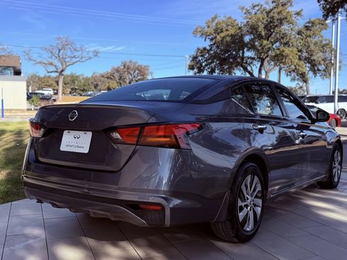 Used 2022 Nissan Altima 2.5 S image 6