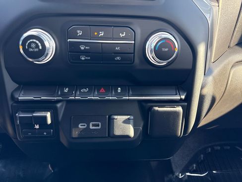 Used 2024 GMC Sierra 2500 Pro w/ Convenience Package image 21