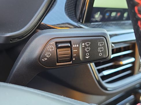 New 2026 Ford Escape ST-Line w/ Tech Pack #1 image 18