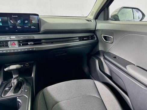 New 2026 Kia K4 FWD image 23