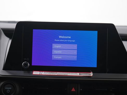 Used 2026 Toyota Prius Plug-In Hybrid FWD image 16