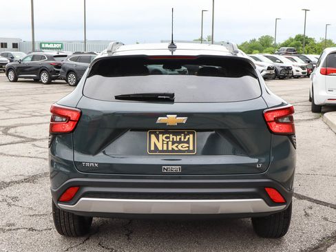 Used 2025 Chevrolet Trax LT image 5