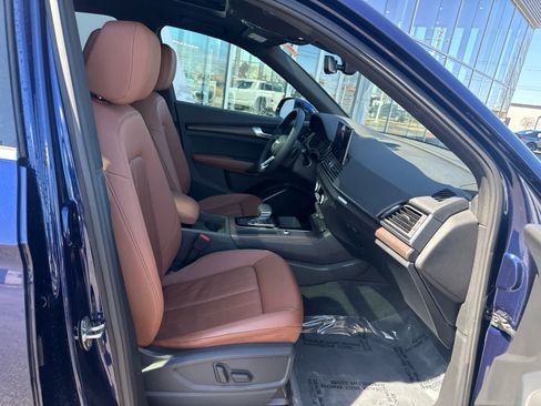 Used 2023 Audi Q5 2.0T Premium w/ Convenience Package image 25