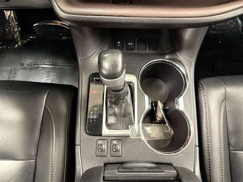 Used 2019 Toyota Highlander XLE image 35