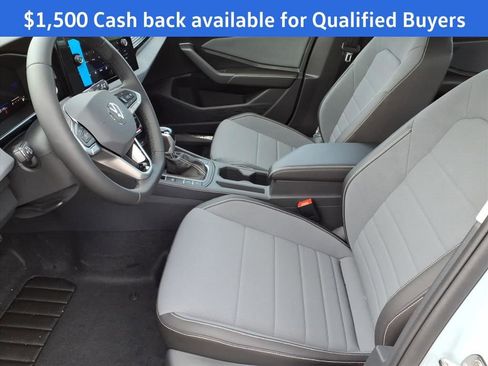 New 2025 Volkswagen Jetta SE image 15