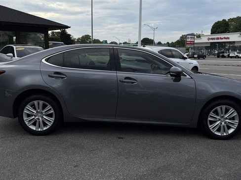 Used 2014 Lexus ES 350 w/ Premium Package FWD image 19