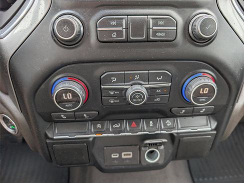 Used 2019 Chevrolet Silverado 1500 RST w/ All-Star Edition AWD/4WD image 17