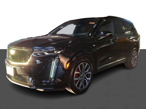 Used 2025 Cadillac XT6 Sport image 3