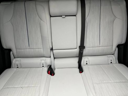 Used 2024 Cadillac Lyriq Luxury RWD image 18
