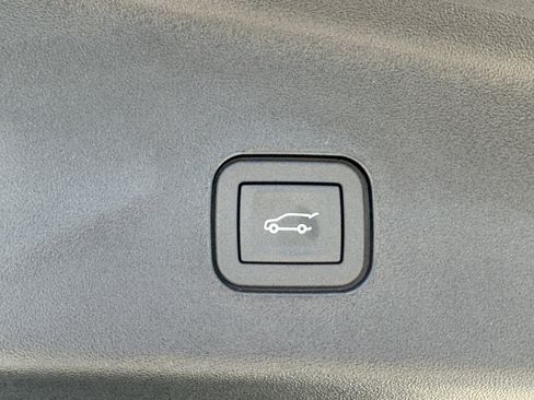 New 2026 Cadillac Vistiq Luxury image 12