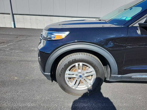 Used 2022 Ford Explorer XLT image 10