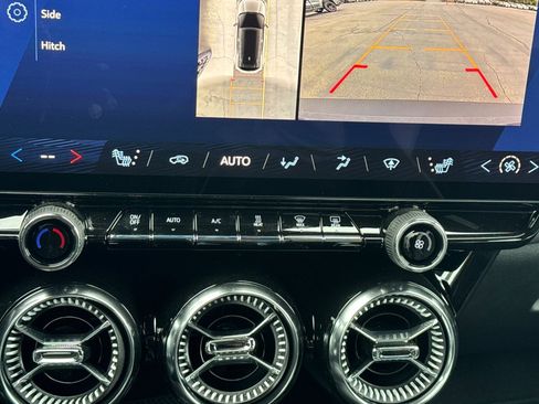 New 2025 Chevrolet Blazer EV LT image 21