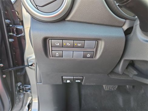 New 2025 Nissan Versa S w/ Trunk Package image 18