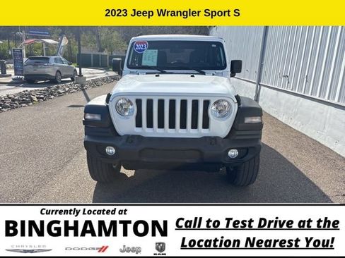 Used 2023 Jeep Wrangler Unlimited Sport AWD/4WD image 2