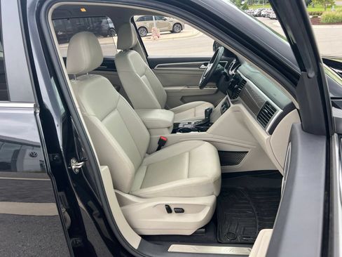 Used 2018 Volkswagen Atlas SEL FWD image 38
