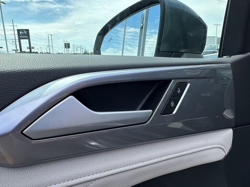 New 2025 Volkswagen Taos SEL AWD/4WD image 18