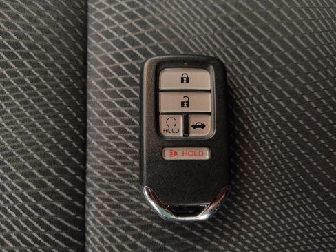 Used 2016 Honda Accord EX image 32