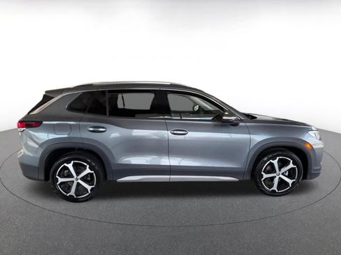 Used 2026 Volkswagen Tiguan SE FWD image 16