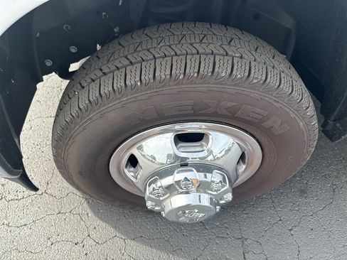 Used 2024 RAM 3500 Tradesman w/ Chrome Appearance Group image 12