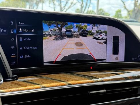 Used 2023 Cadillac Escalade ESV Premium Luxury Platinum AWD/4WD image 29