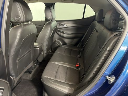 Used 2020 Buick Encore GX Essence FWD image 8