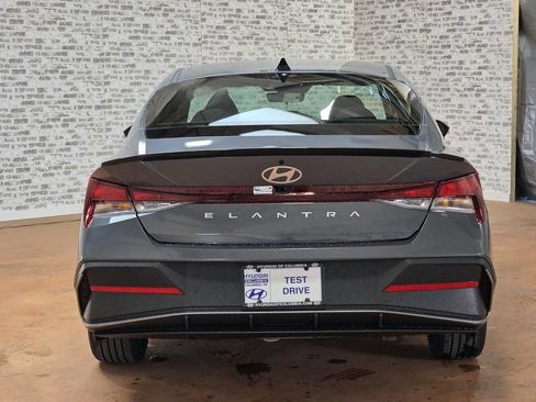 New 2026 Hyundai Elantra SEL Sport Premium FWD image 6