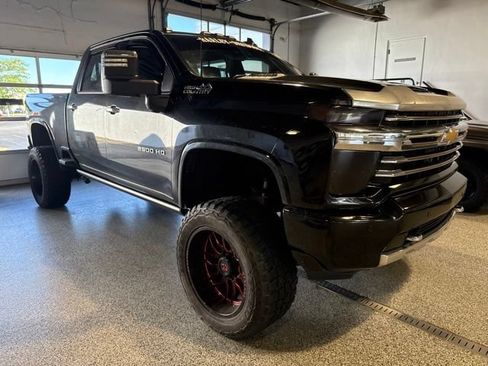 Used 2021 Chevrolet Silverado 2500 High Country w/ Z71 Off-Road Package AWD/4WD image 6