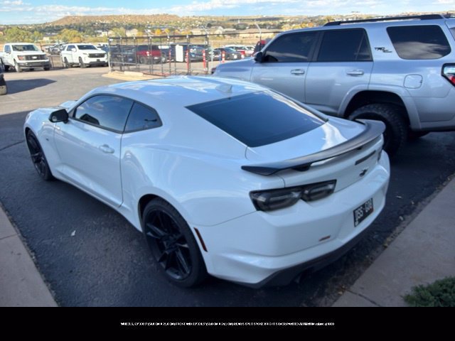 Used 2020 Chevrolet Camaro SS RWD image 4