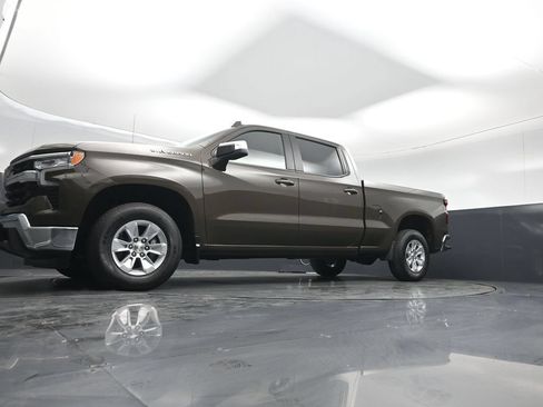 Used 2023 Chevrolet Silverado 1500 LT RWD image 42