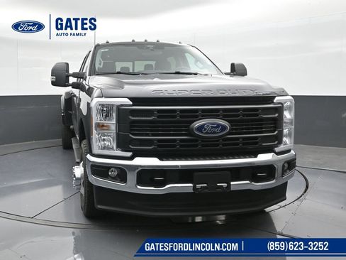 Used 2025 Ford F350 XL w/ XL Driver Assist Package image 5