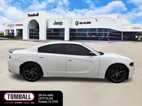 Used 2023 Dodge Charger SXT w/ Blacktop Package RWD image 8