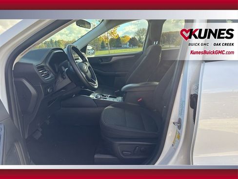 Used 2024 Ford Escape Active image 10