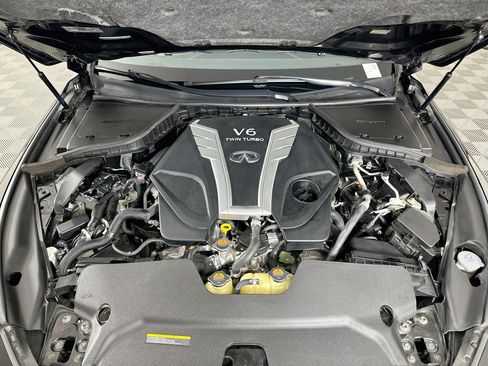 Used 2018 INFINITI Q50 Luxe w/ Essential Package (3.0T Luxe) AWD/4WD image 33