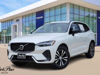 Used 2025 Volvo XC60 B5 Core image 1