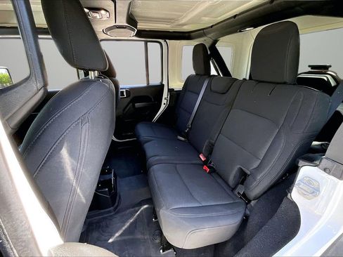 Used 2022 Jeep Wrangler Unlimited Sport AWD/4WD image 21