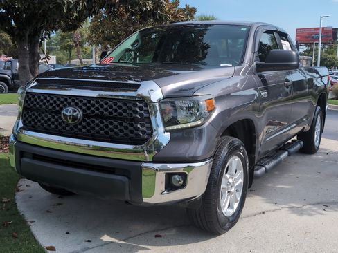 Used 2021 Toyota Tundra SR5 AWD/4WD image 5