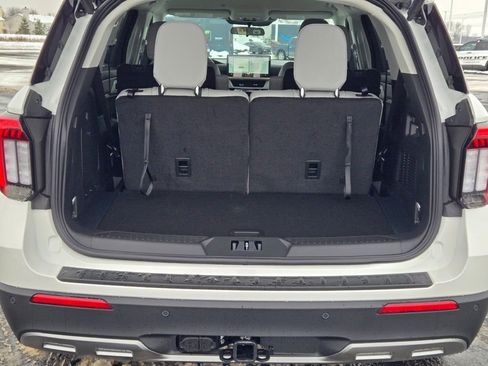 New 2026 Ford Explorer Active w/ Active Comfort Package image 17