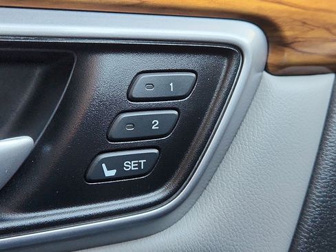 Used 2017 Honda CR-V EX-L image 22